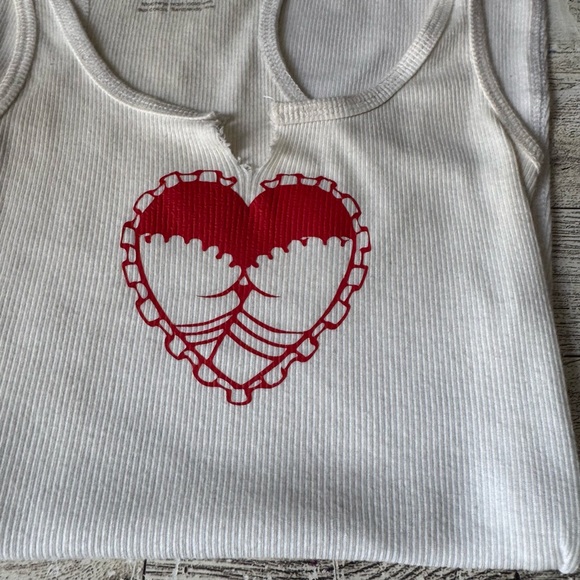 Retro, Ribbed, Racerback Heart Graphic Tank Top - Picture 5 of 13
